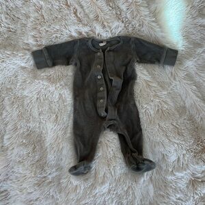 Quincy Mae Velour Snap Suit NB